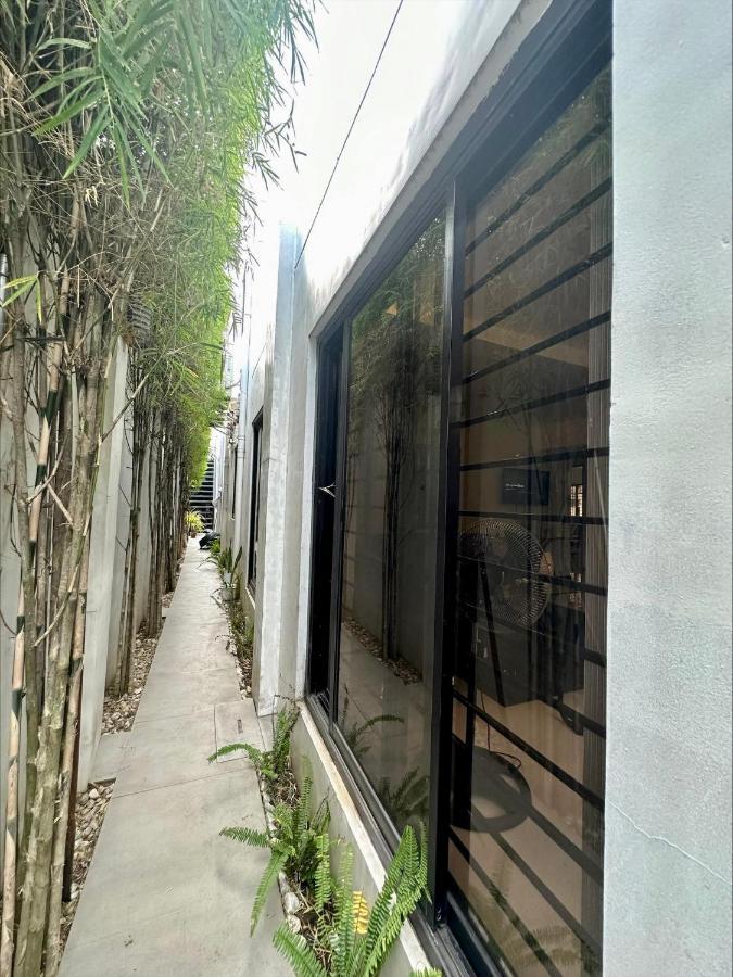 Gia'S Place San Mateo Exterior photo